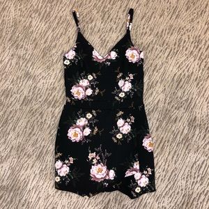 Skort romper Medium winery bachelorette party